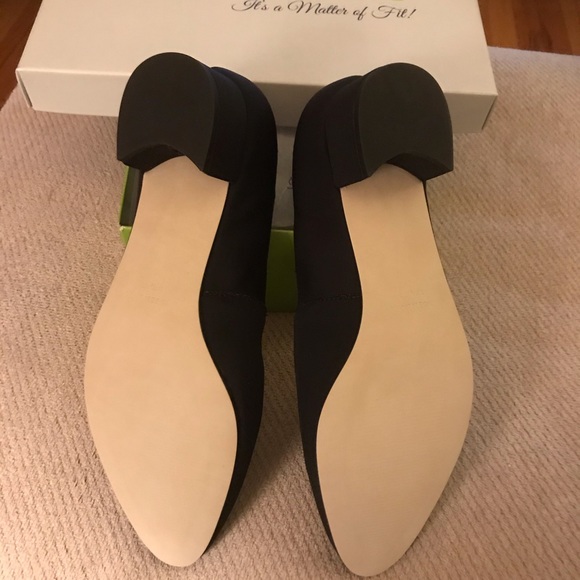 Walking Cradles Woman’s Shoes - Picture 10 of 10